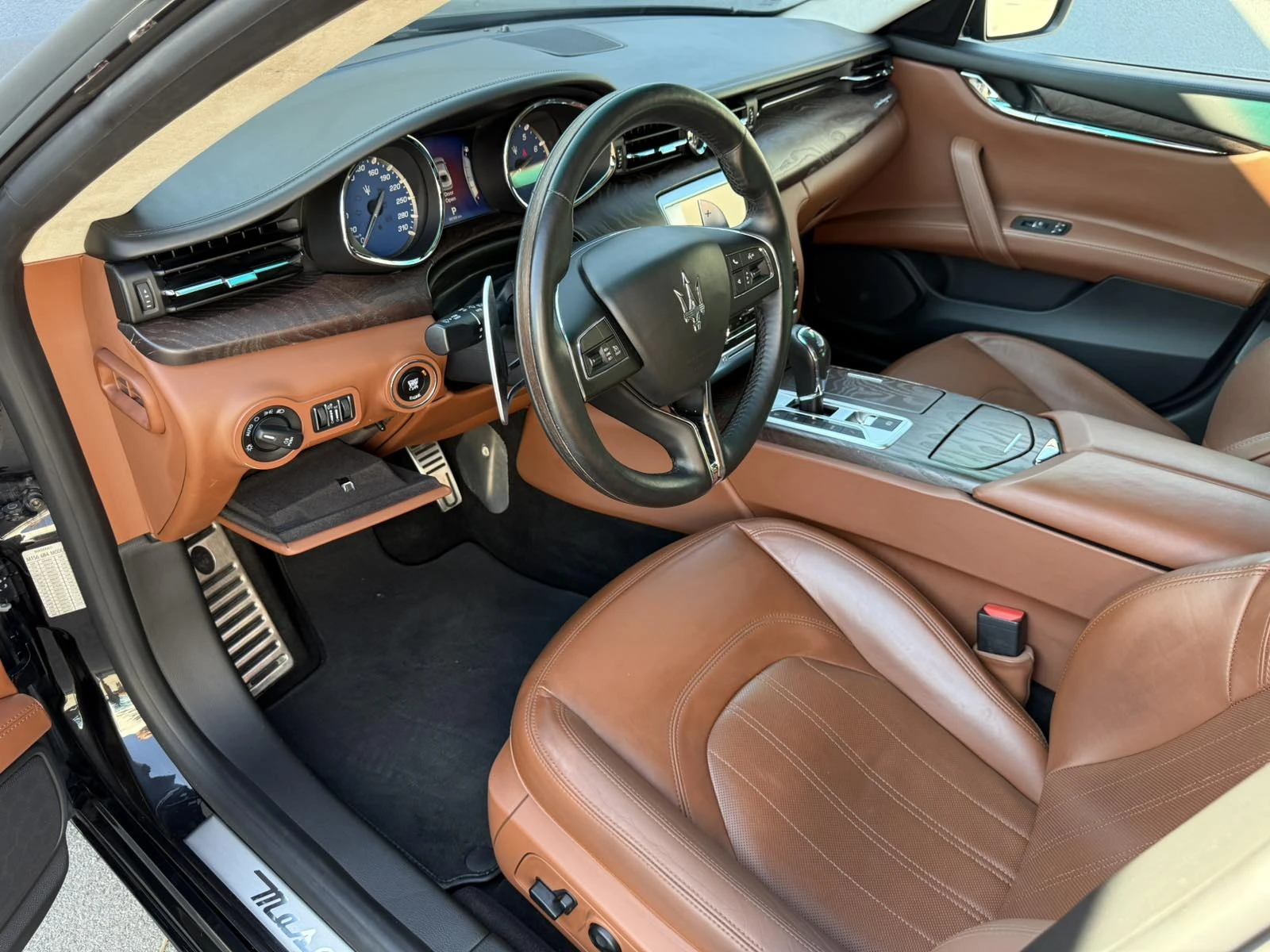 Maserati Quattroporte SQ4 3.0 V6 - изображение 10