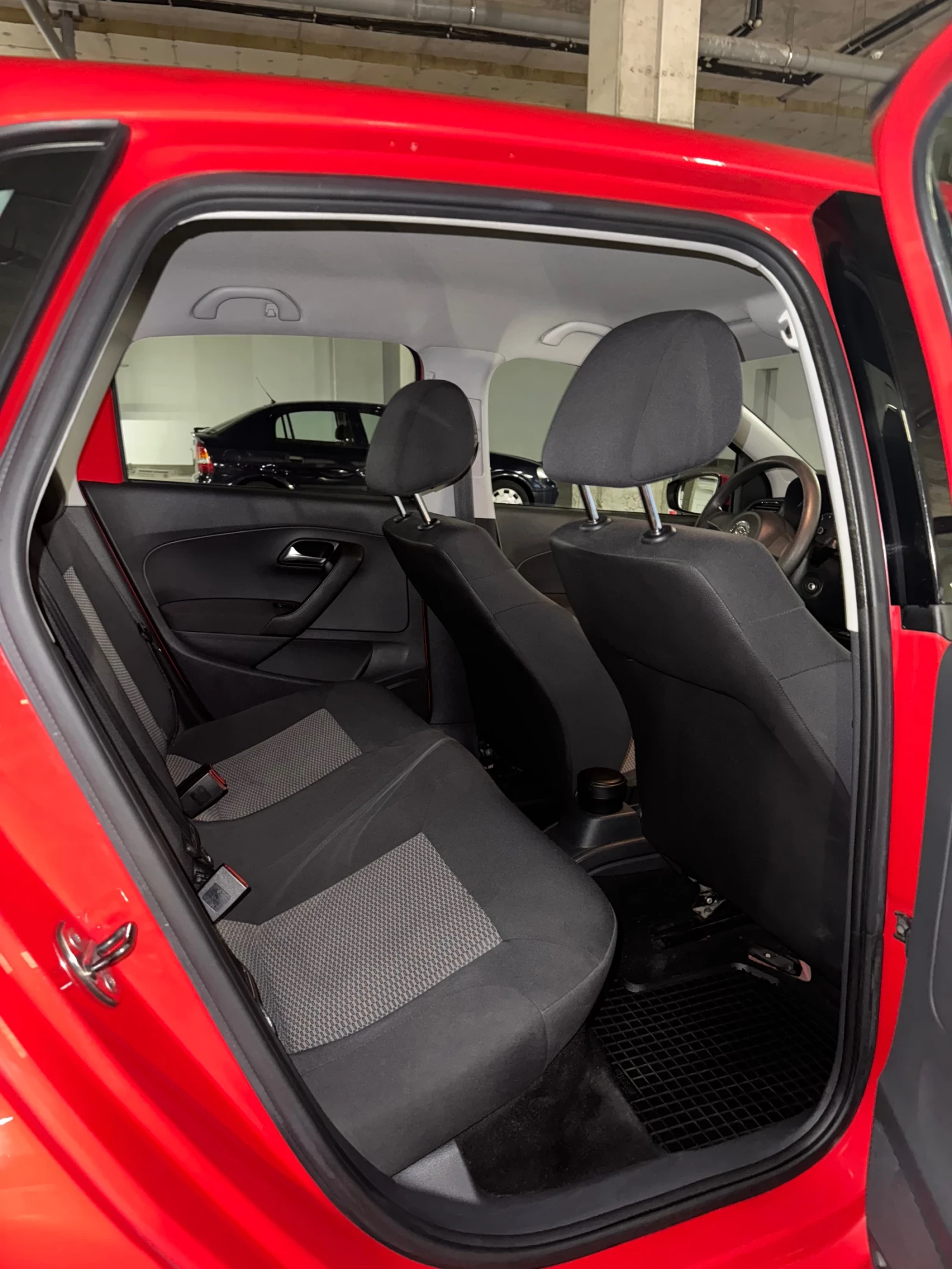 VW Polo Volkswagen Polo V (5-door) 1.2 - изображение 8