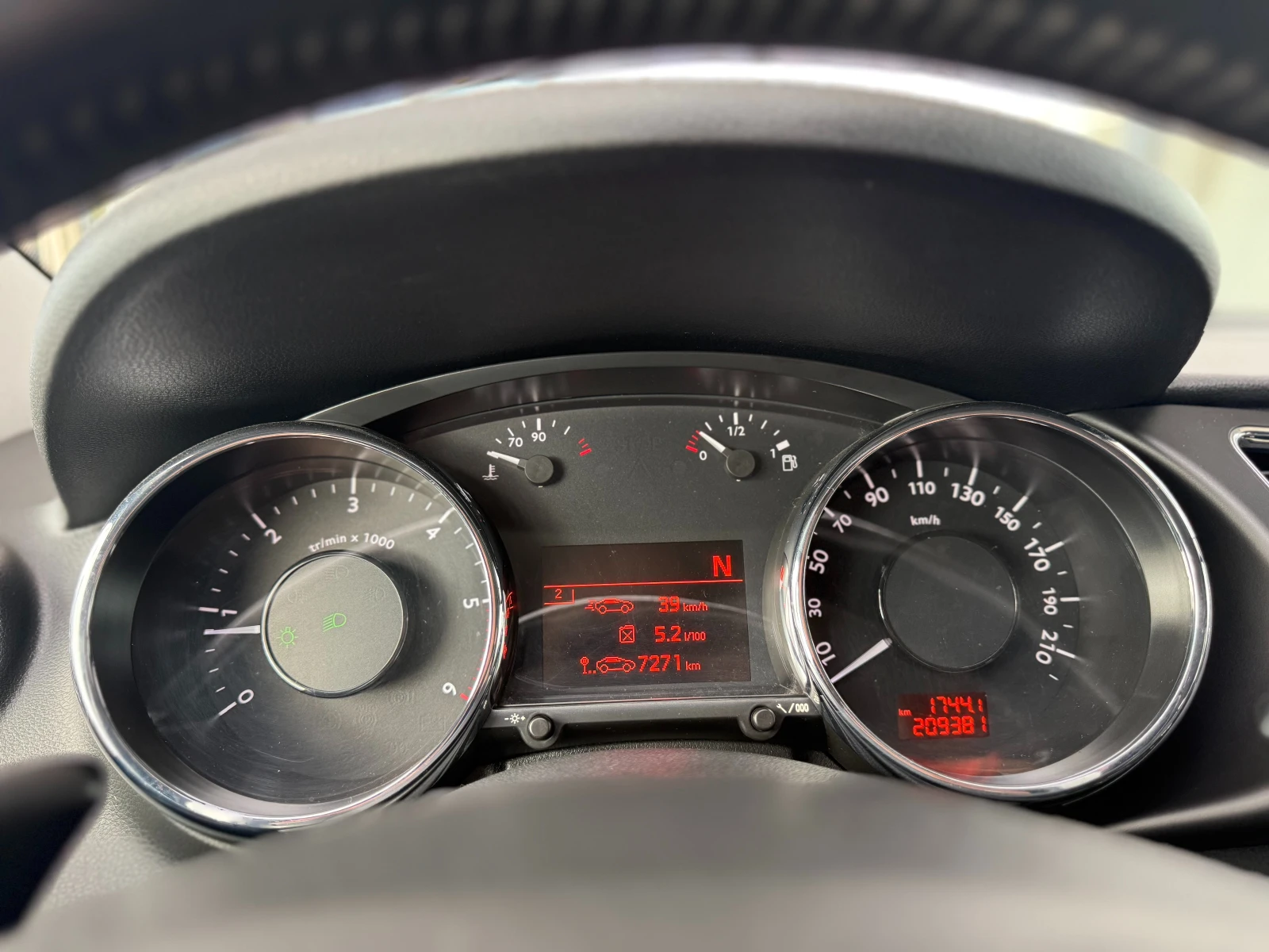 Peugeot 3008 6  /1.6HDI 109..   | Mobile.bg   13