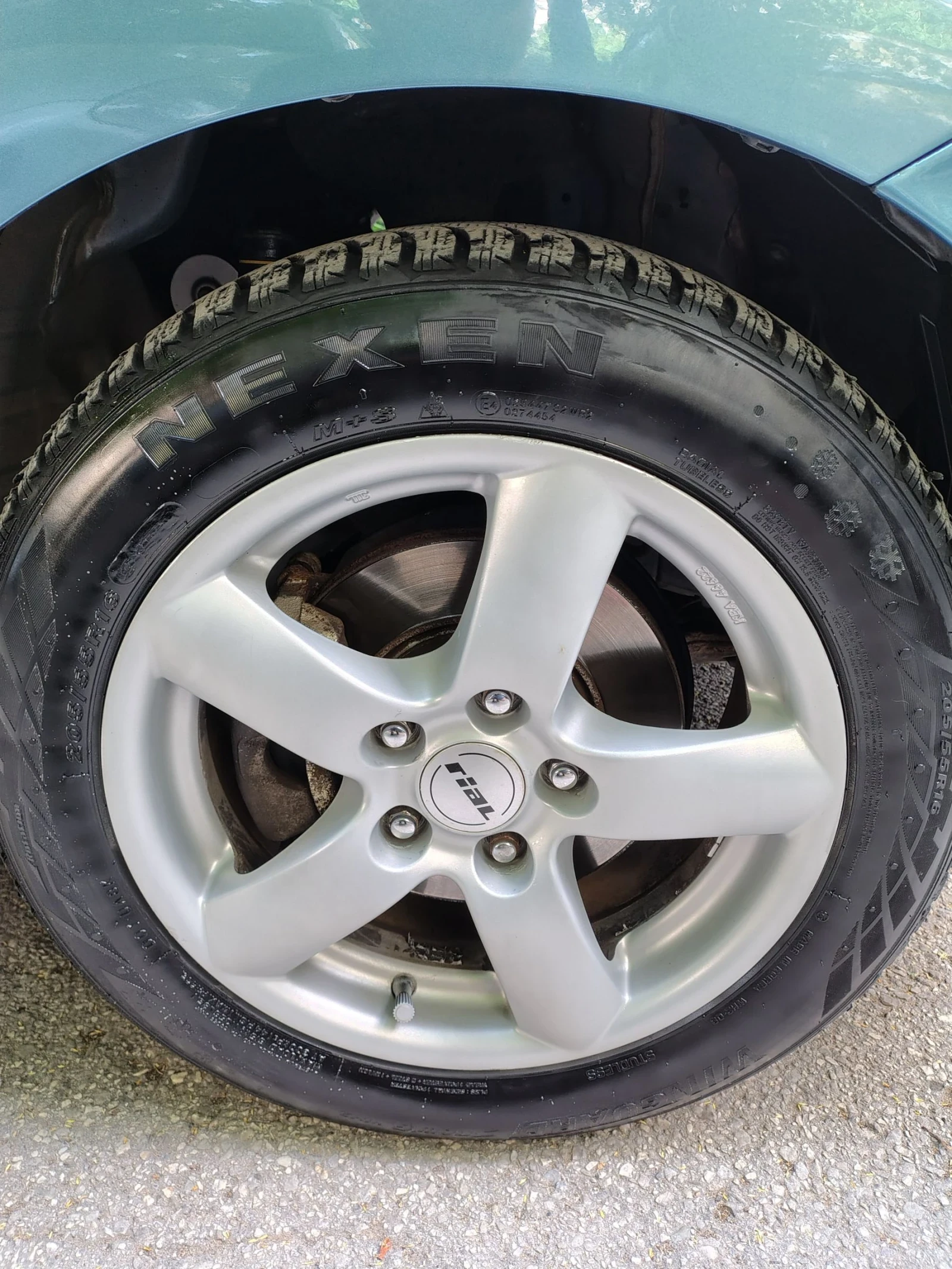 Honda Fr-v Перфектно състояние, снимка 5 - Автомобили и джипове - 53733161