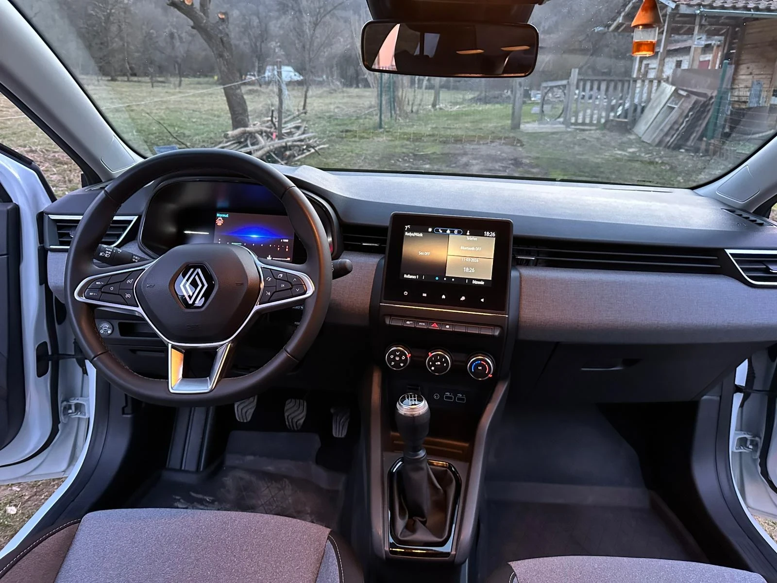 Renault Clio 5, снимка 7 - Автомобили и джипове - 53807204