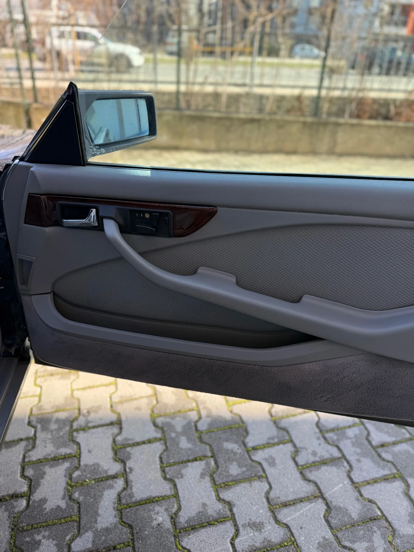 Mercedes-Benz 126 500 sec, снимка 15 - Автомобили и джипове - 53955130