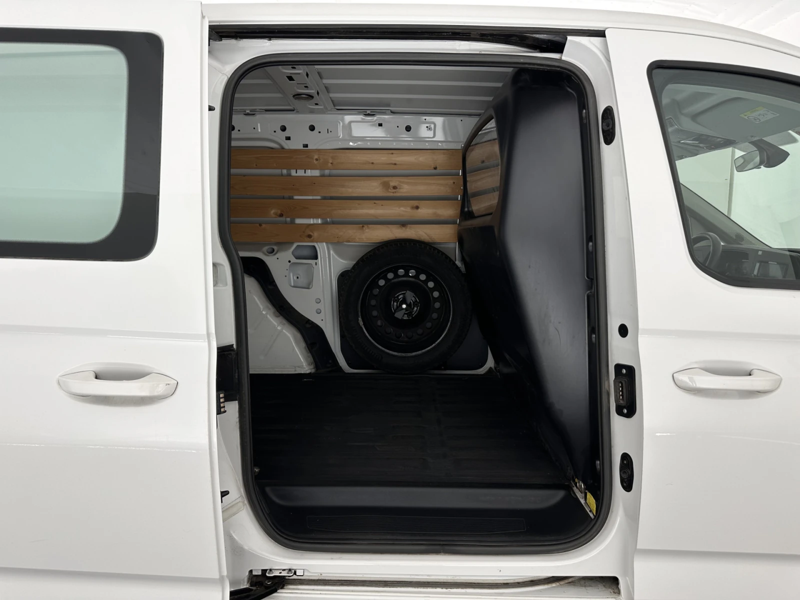 VW Caddy Maxi 1.5 CNG ����� ����� 131 hp | Mobile.bg � ����������� 9
