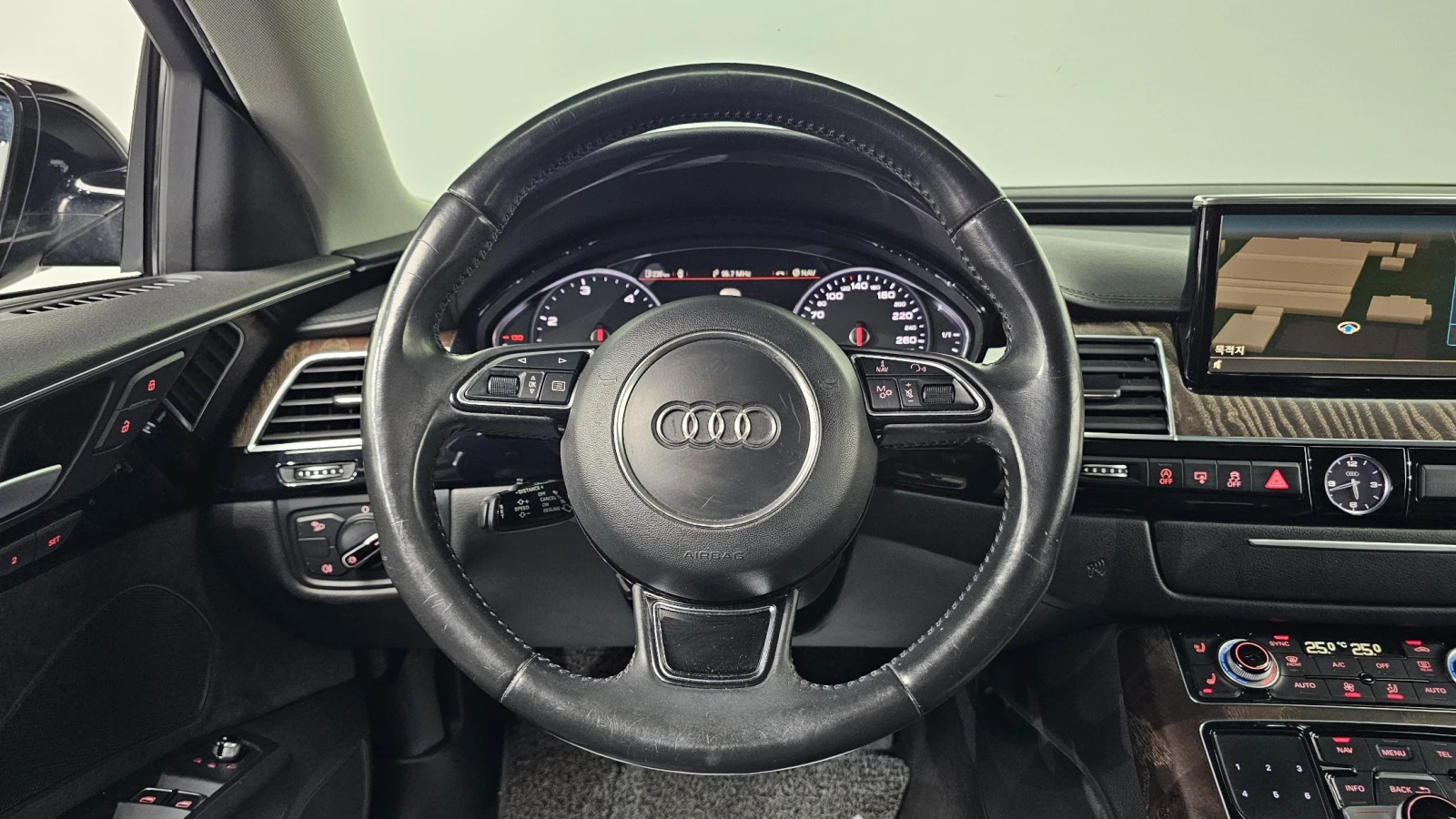 Audi A8 * TDI* QUATTRO* Camera* Keyless* АВТОКРЕДИТ, снимка 14 - Автомобили и джипове - 54582567