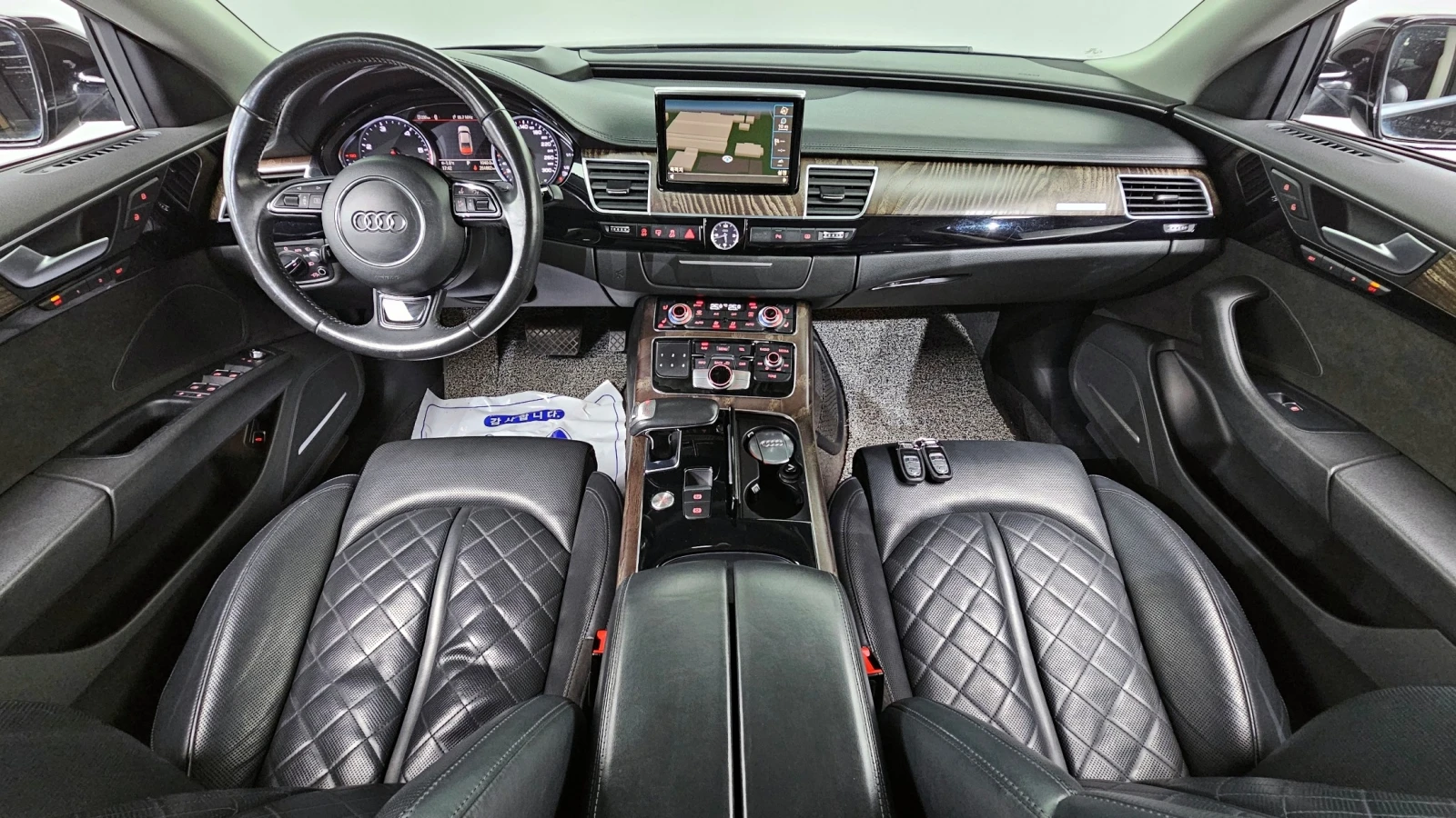 Audi A8 * TDI* QUATTRO* Camera* Keyless* АВТОКРЕДИТ, снимка 8 - Автомобили и джипове - 54582567