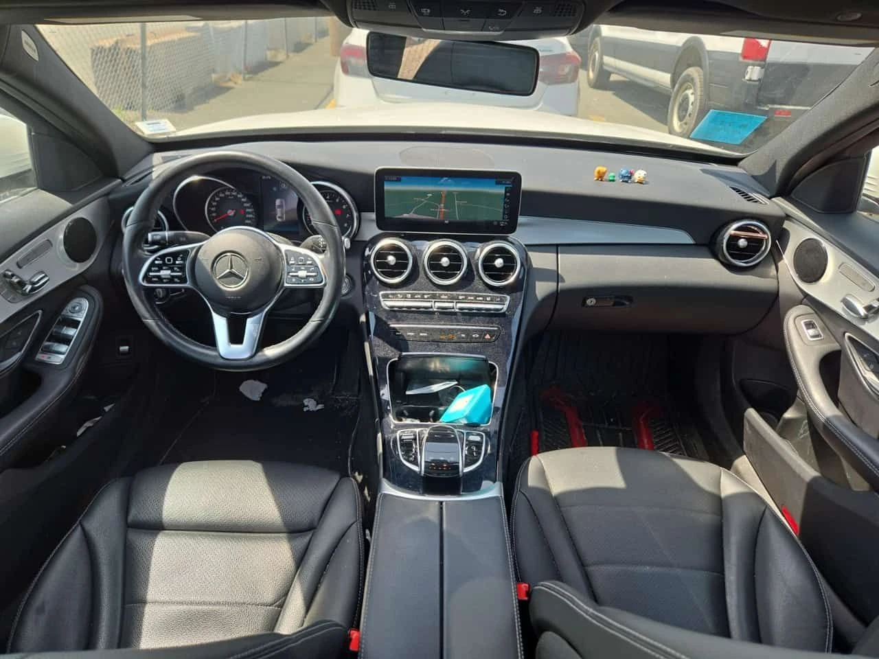 Mercedes-Benz C 300  4MATIC / CAMERA / ПОДГРЕВИ / АВТОКРЕДИТ , снимка 10 - Автомобили и джипове - 54923781