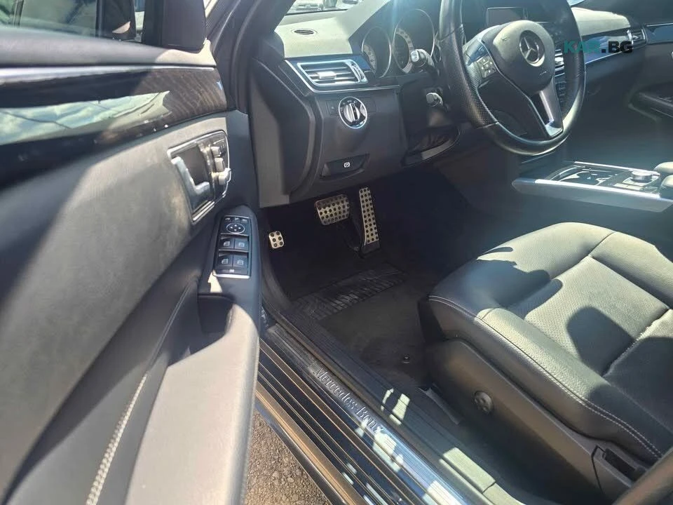 Mercedes-Benz E 300 * АвтоКредит * (ЦЕНА ДО БГ), снимка 7 - Автомобили и джипове - 55123936
