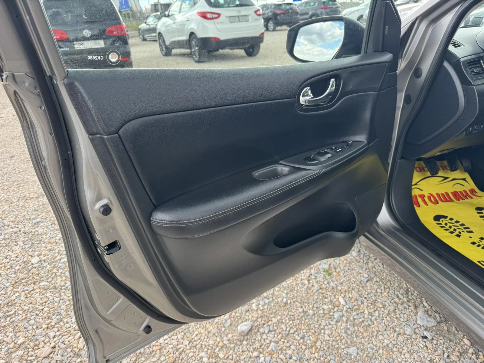 Nissan Pulsar 1.2, снимка 11 - Автомобили и джипове - 55190595