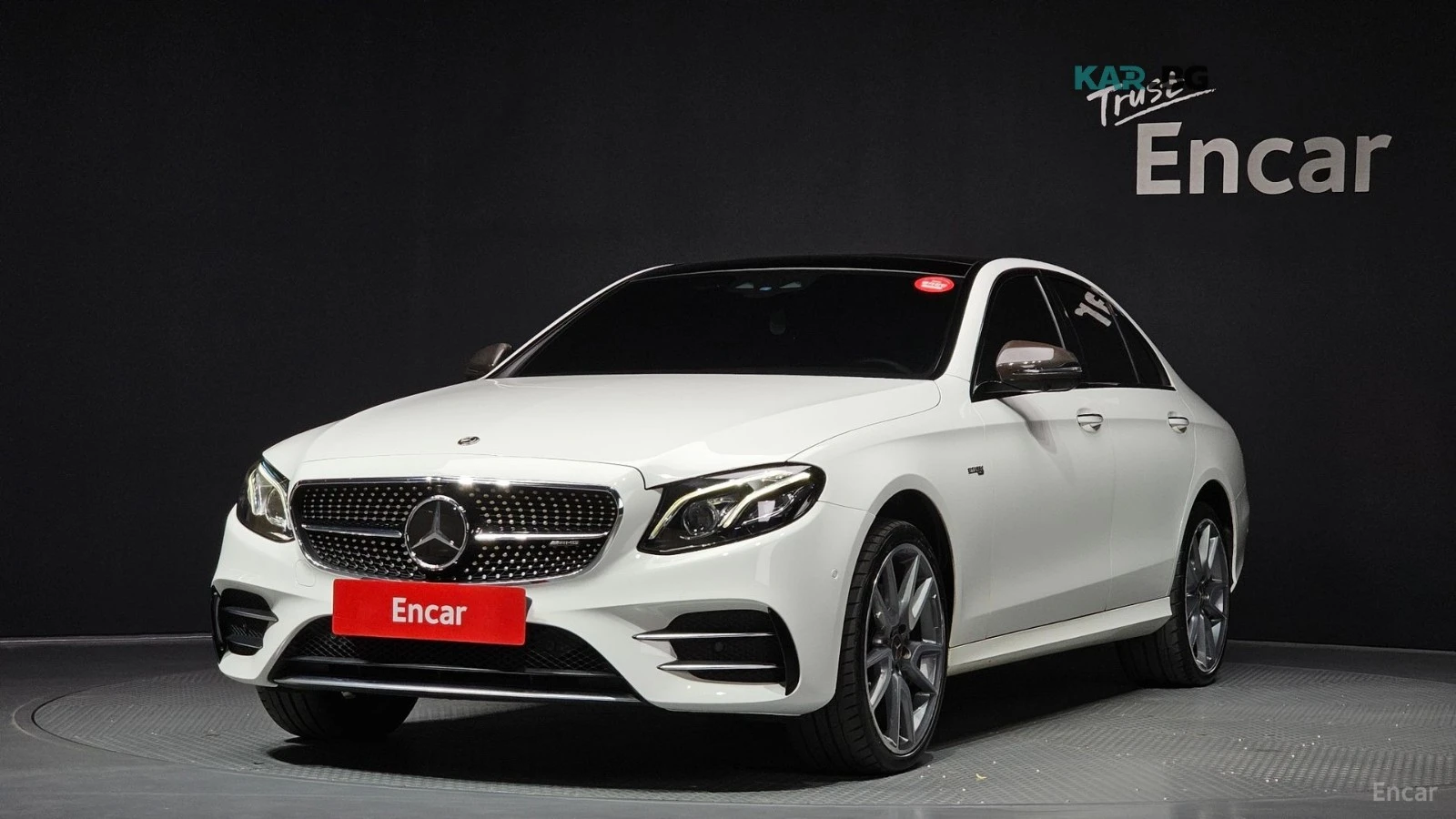 Mercedes-Benz E 43 AMG 4MATIC* DISTRONIC* BURMESTER* 360* МАСАЖИ* ОБДУХ