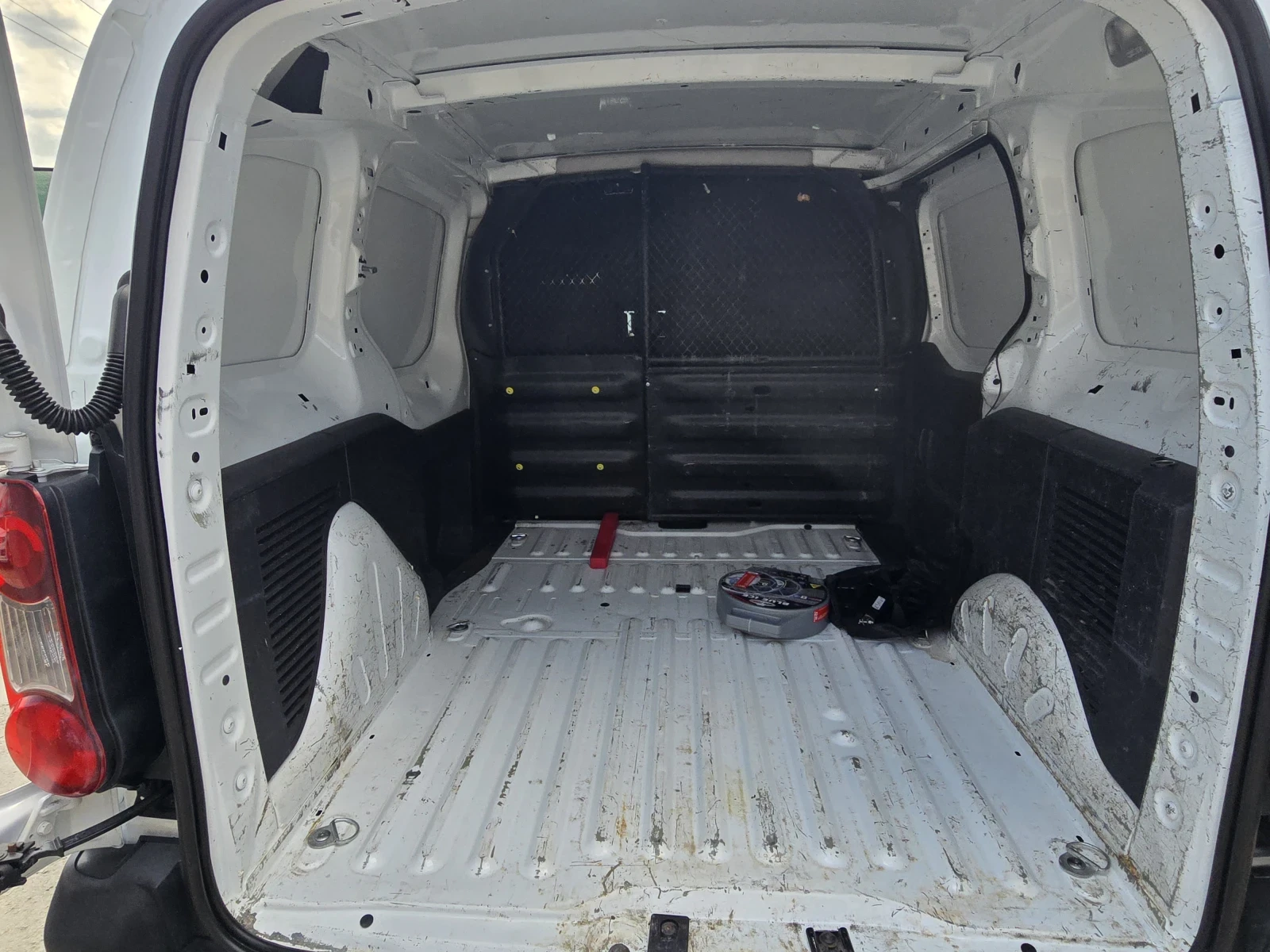 Citroen Berlingo Внос Италия Топ състояние лизинг 100% одобрение, снимка 13 - Автомобили и джипове - 55789158