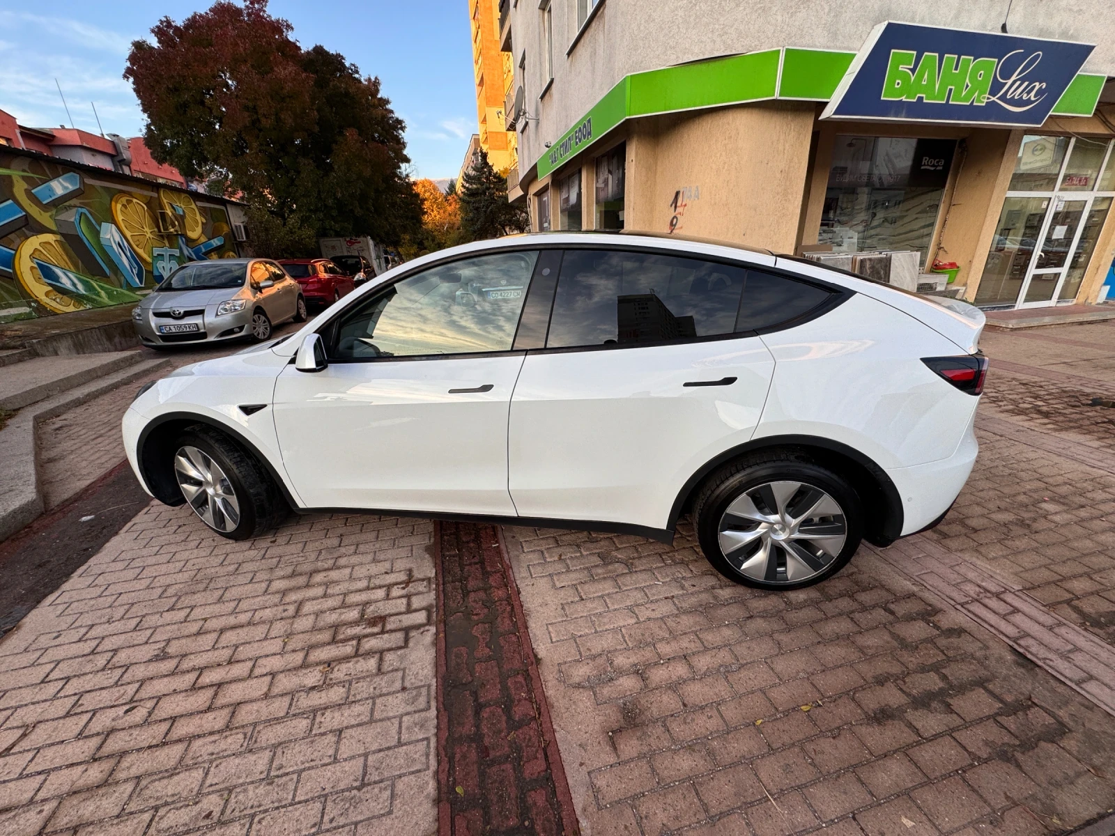 Tesla Model Y Long Range AWD FSD , снимка 9 - Автомобили и джипове - 56536954