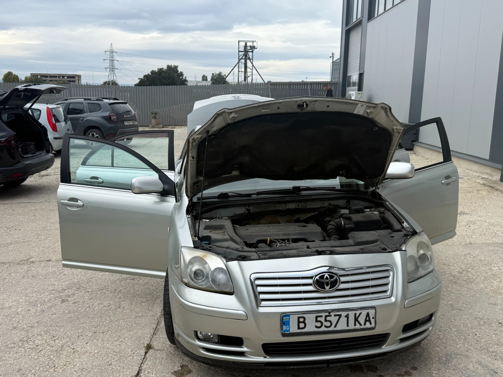 Toyota Avensis, снимка 6 - Автомобили и джипове - 56661544
