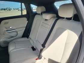 Mercedes-Benz GLA 250  ДИСТРОНИК / 360 / 2 КЛЮЧА , снимка 13