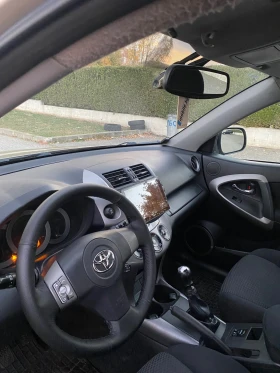 Toyota Rav4 2.2 D4D 136 к.с., снимка 9