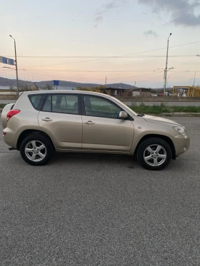 Toyota Rav4 2.2 D4D 136 к.с., снимка 3