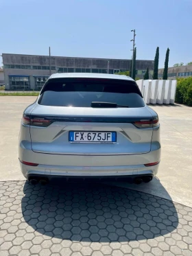     Porsche Cayenne 4.0I V8 Turbo