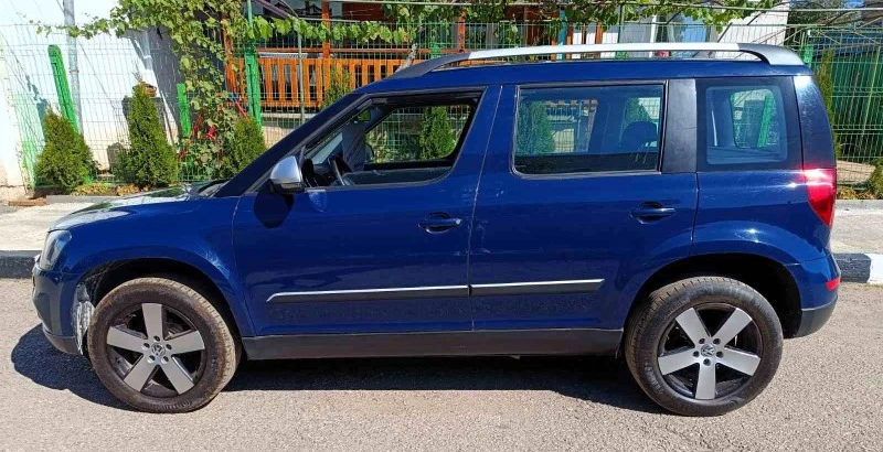 Skoda Yeti 2.0D/4х4/2014г., снимка 8 - Автомобили и джипове - 46723306