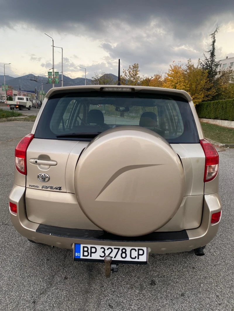 Toyota Rav4 2.2 D4D 136 к.с., снимка 5 - Автомобили и джипове - 47790691