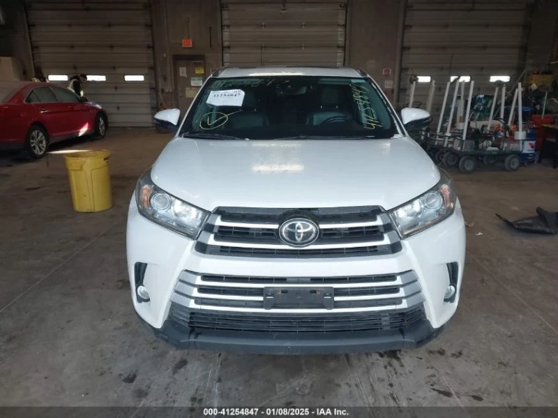 Toyota Highlander, снимка 2 - Автомобили и джипове - 48762806