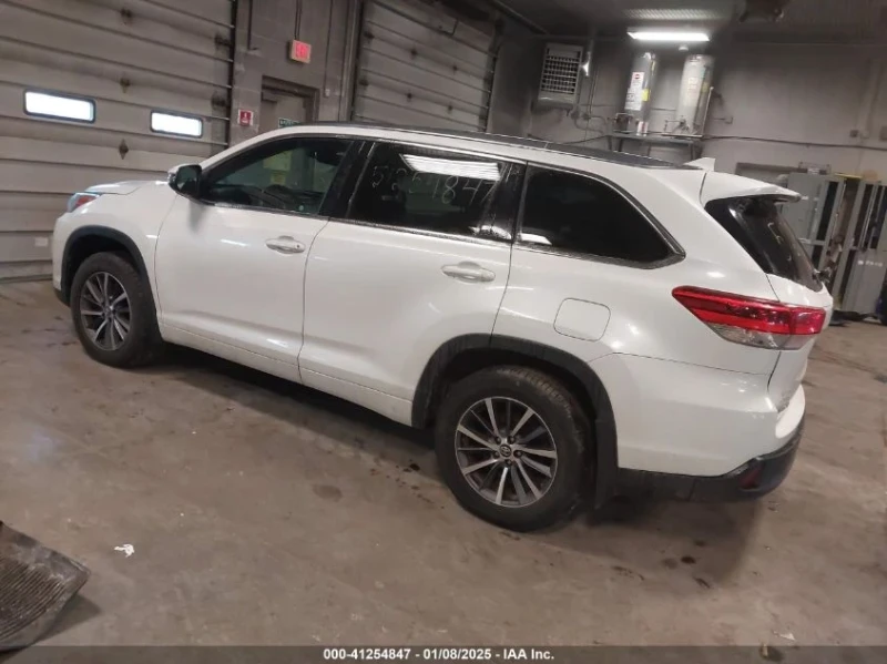 Toyota Highlander, снимка 9 - Автомобили и джипове - 48762806