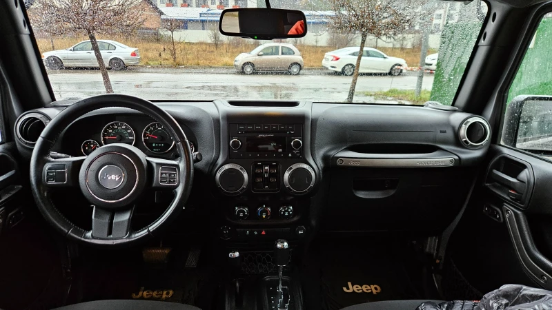 Jeep Wrangler, снимка 13 - Автомобили и джипове - 52463458
