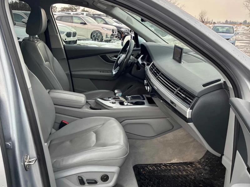 Audi Q7  TECHNIK * ПОДГРЕВ* ОБДУХ* МАТРИХ* КЛИП, снимка 11 - Автомобили и джипове - 53051112