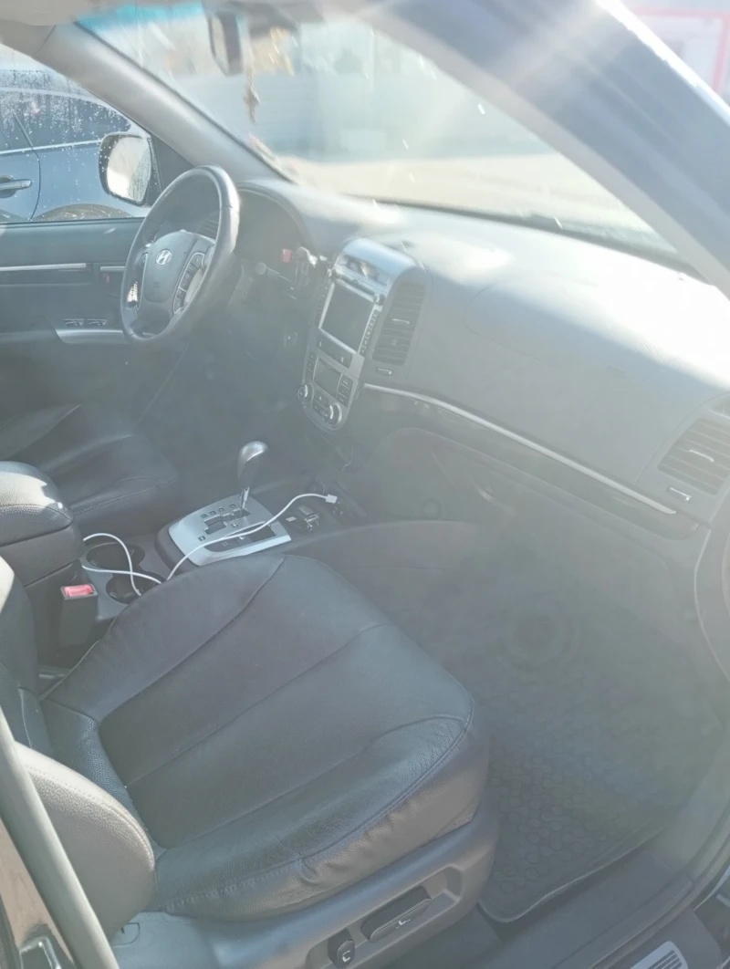 Hyundai Santa fe, снимка 6 - Автомобили и джипове - 53093131