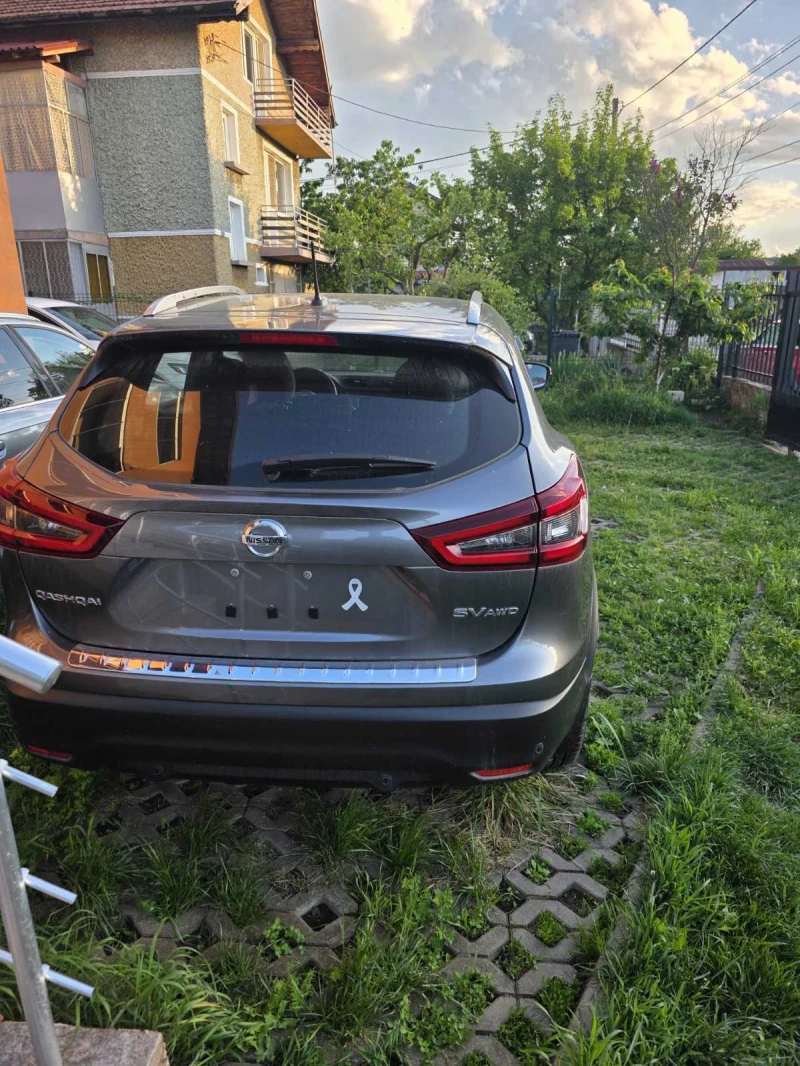 Nissan Qashqai 4x4 2.0 бензин , снимка 5 - Автомобили и джипове - 53132906