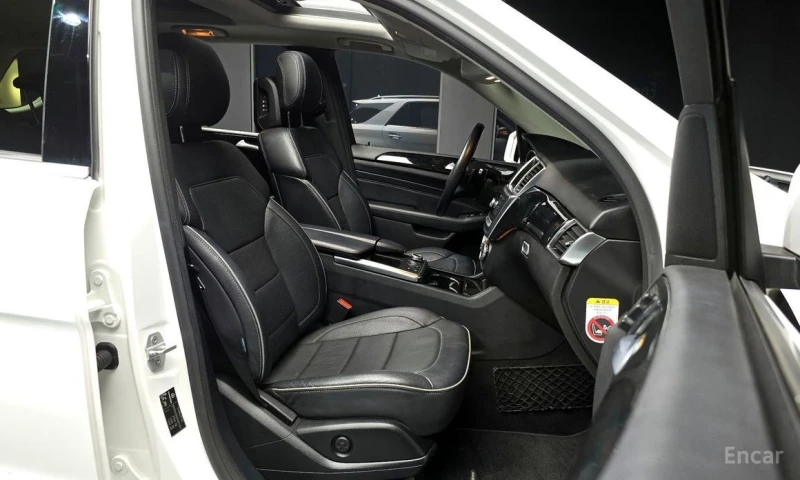 Mercedes-Benz ML 350, снимка 10 - Автомобили и джипове - 53207171