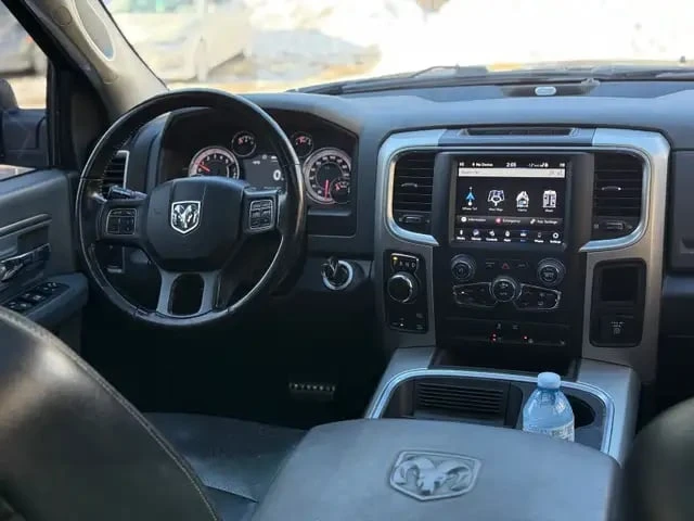 Dodge RAM 1500 * CARFAX * ПОДГРЕВИ * PANO * R/T, снимка 9 - Автомобили и джипове - 53448385