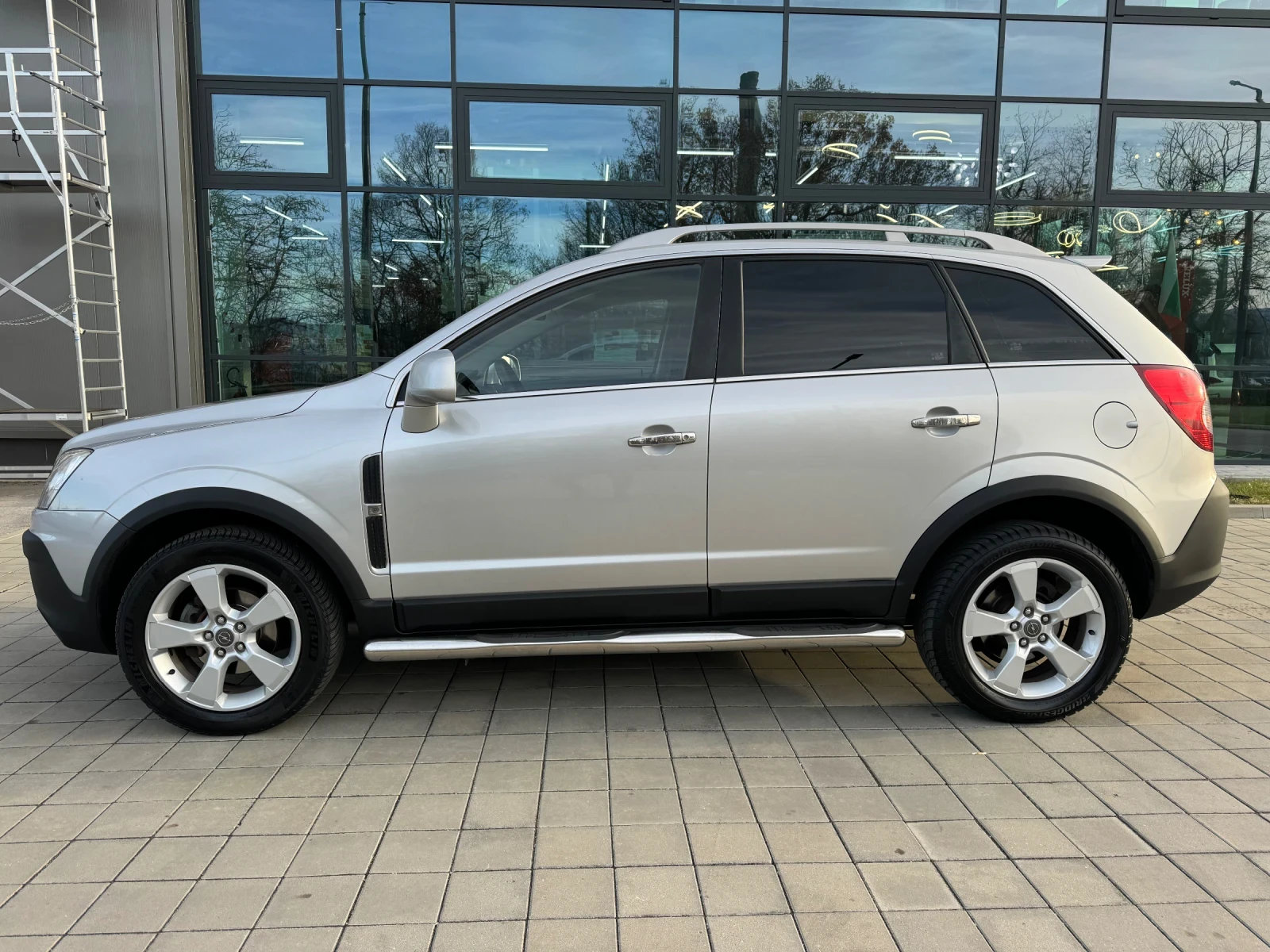 Opel Antara 2.4i 4x4  - изображение 4