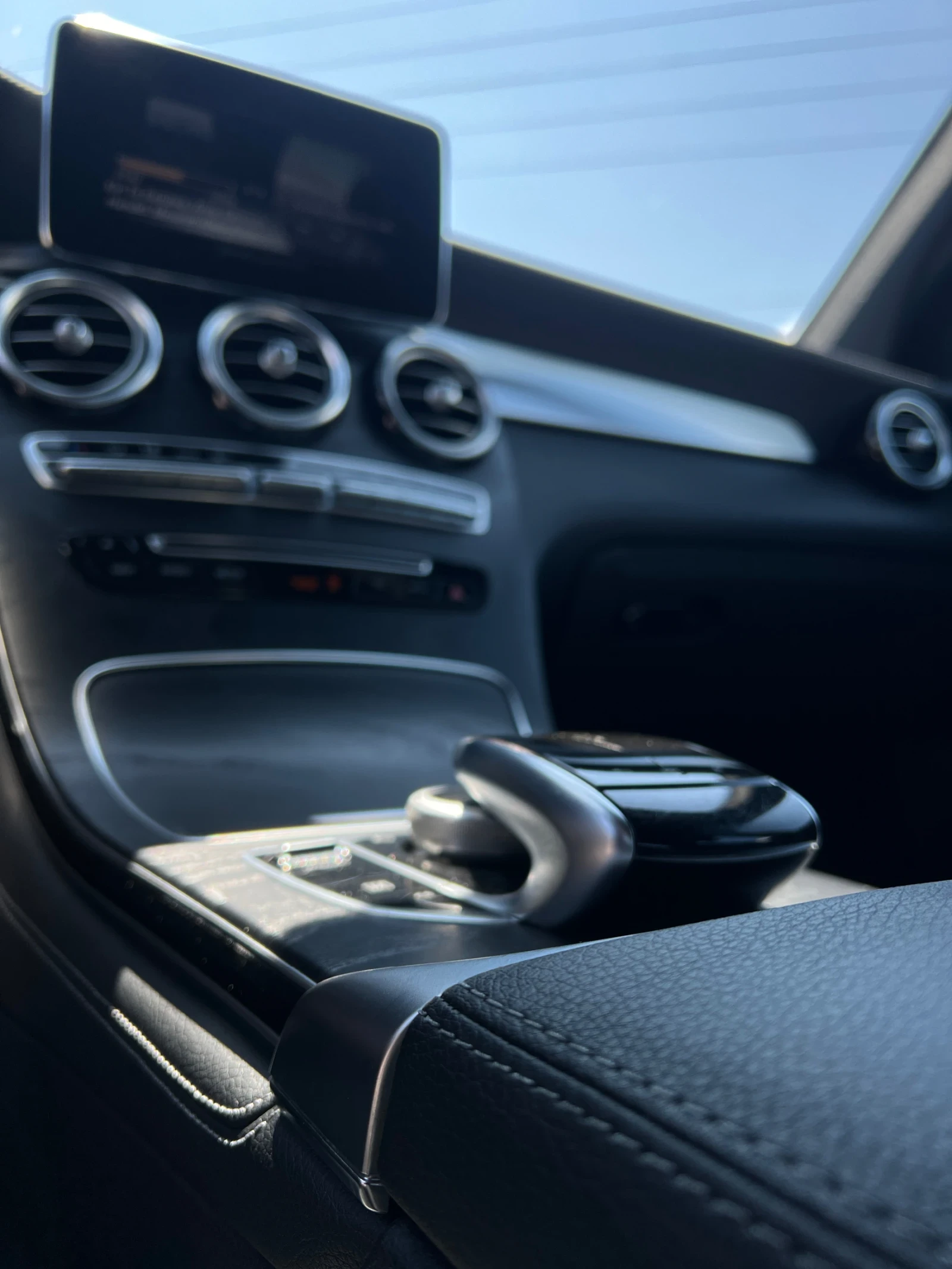 Mercedes-Benz GLC 350  - изображение 9