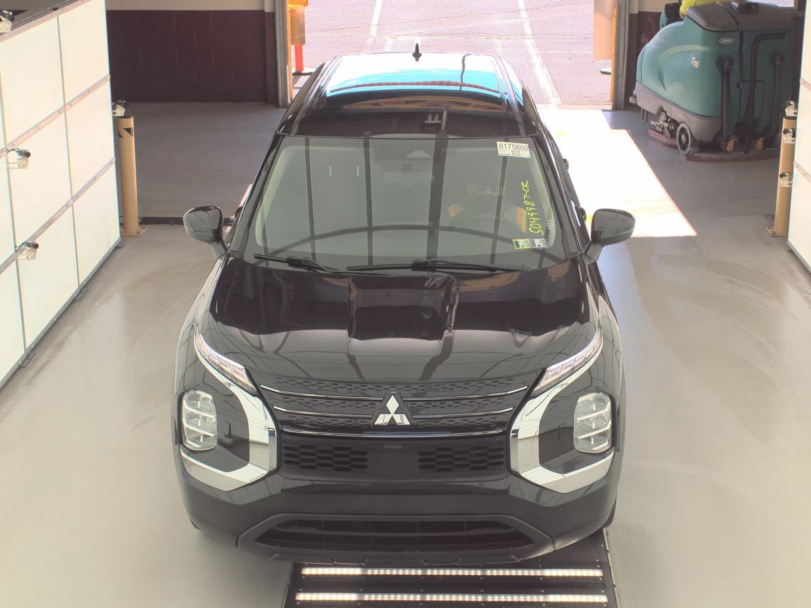 Mitsubishi Outlander ES/AWD/1 СОБСТВЕНИК - изображение 2