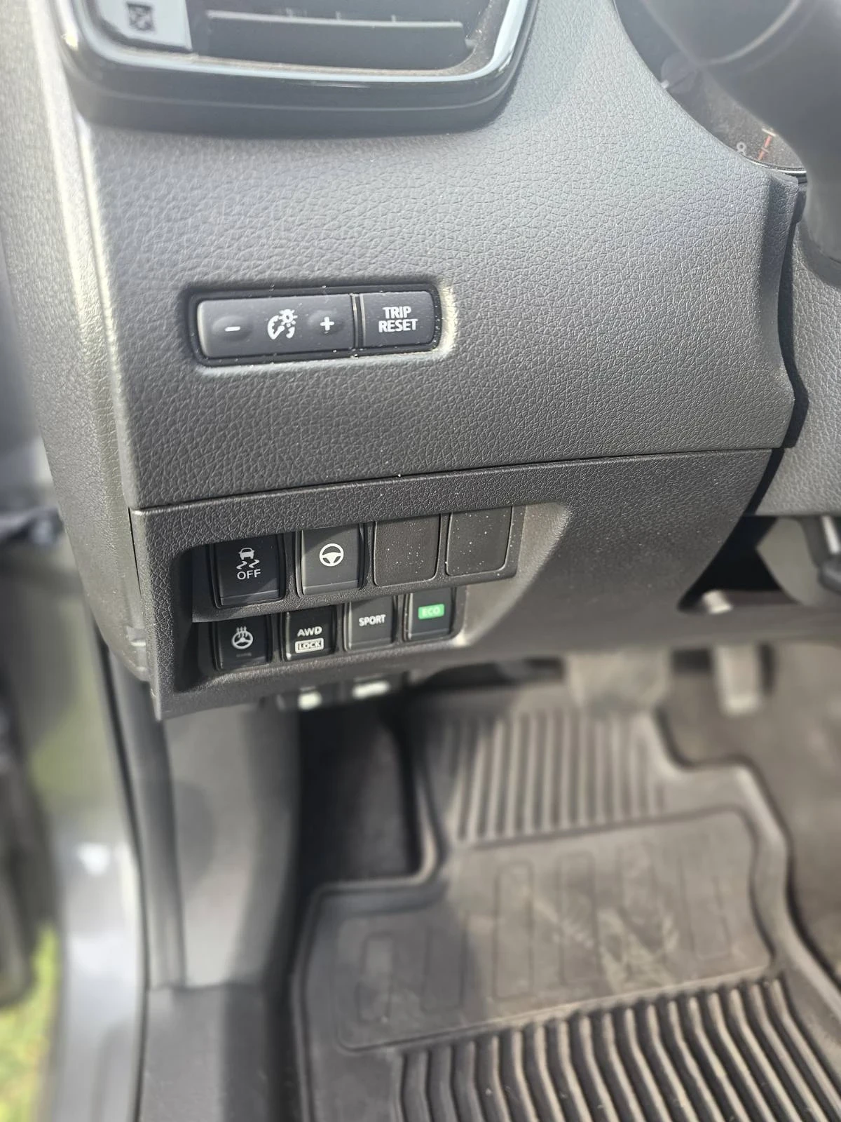 Nissan Qashqai 4x4 2.0 бензин  - изображение 9