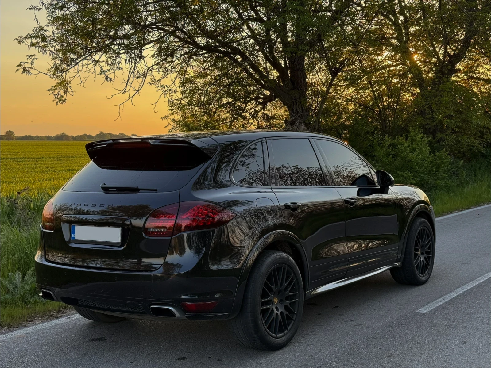 Porsche Cayenne 3.0d, снимка 6 - Автомобили и джипове - 54430021