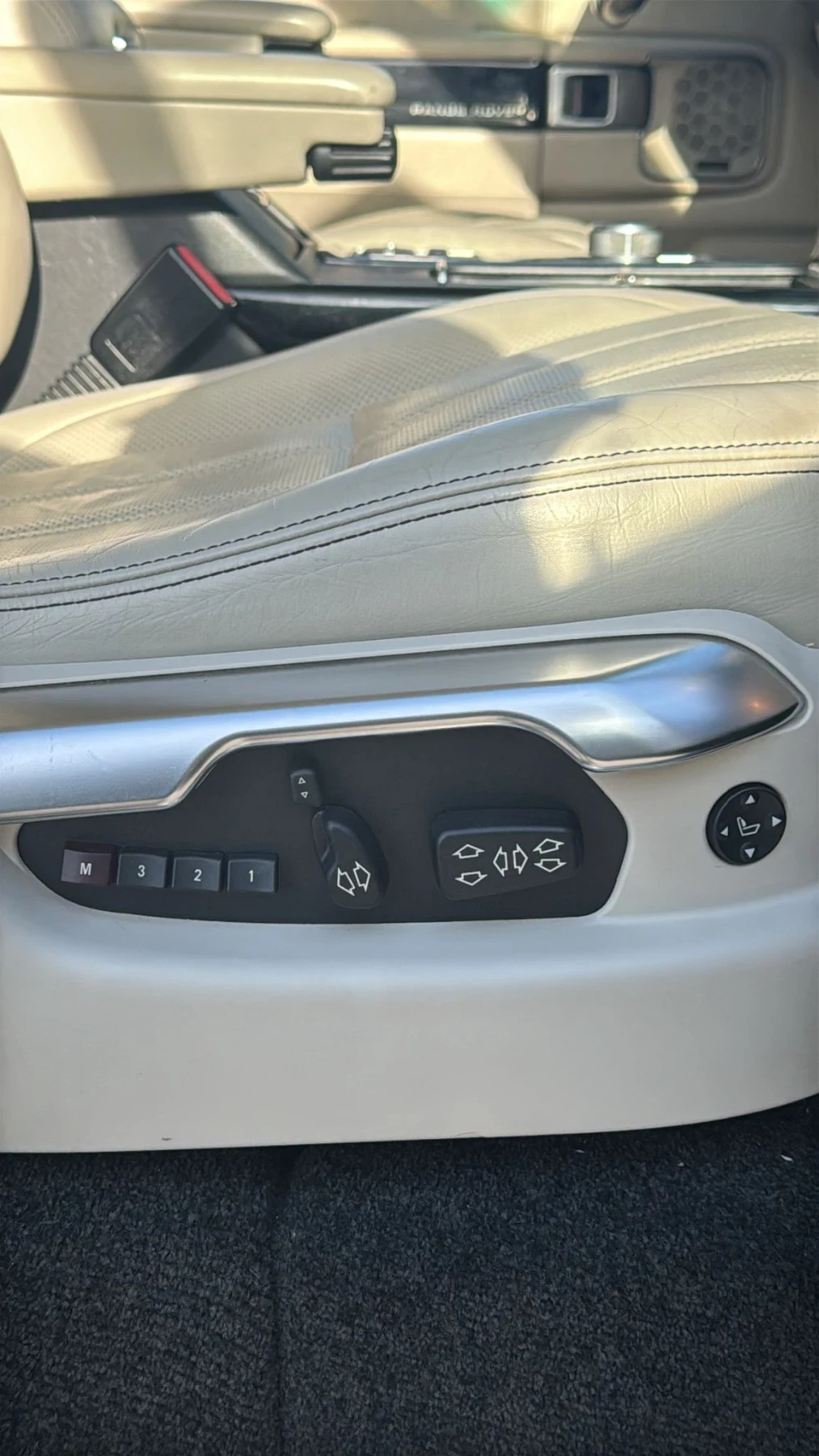 Land Rover Range rover Autobiography Full Edition , снимка 10 - Автомобили и джипове - 54670727