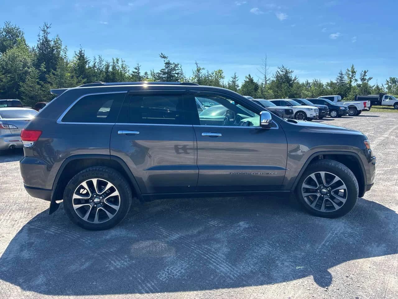 Jeep Grand cherokee * Limited * АВТОКРЕДИТ БЕЗ ПЪРВОНАЧАЛНА ВНОСКА* , снимка 3 - Автомобили и джипове - 55244137