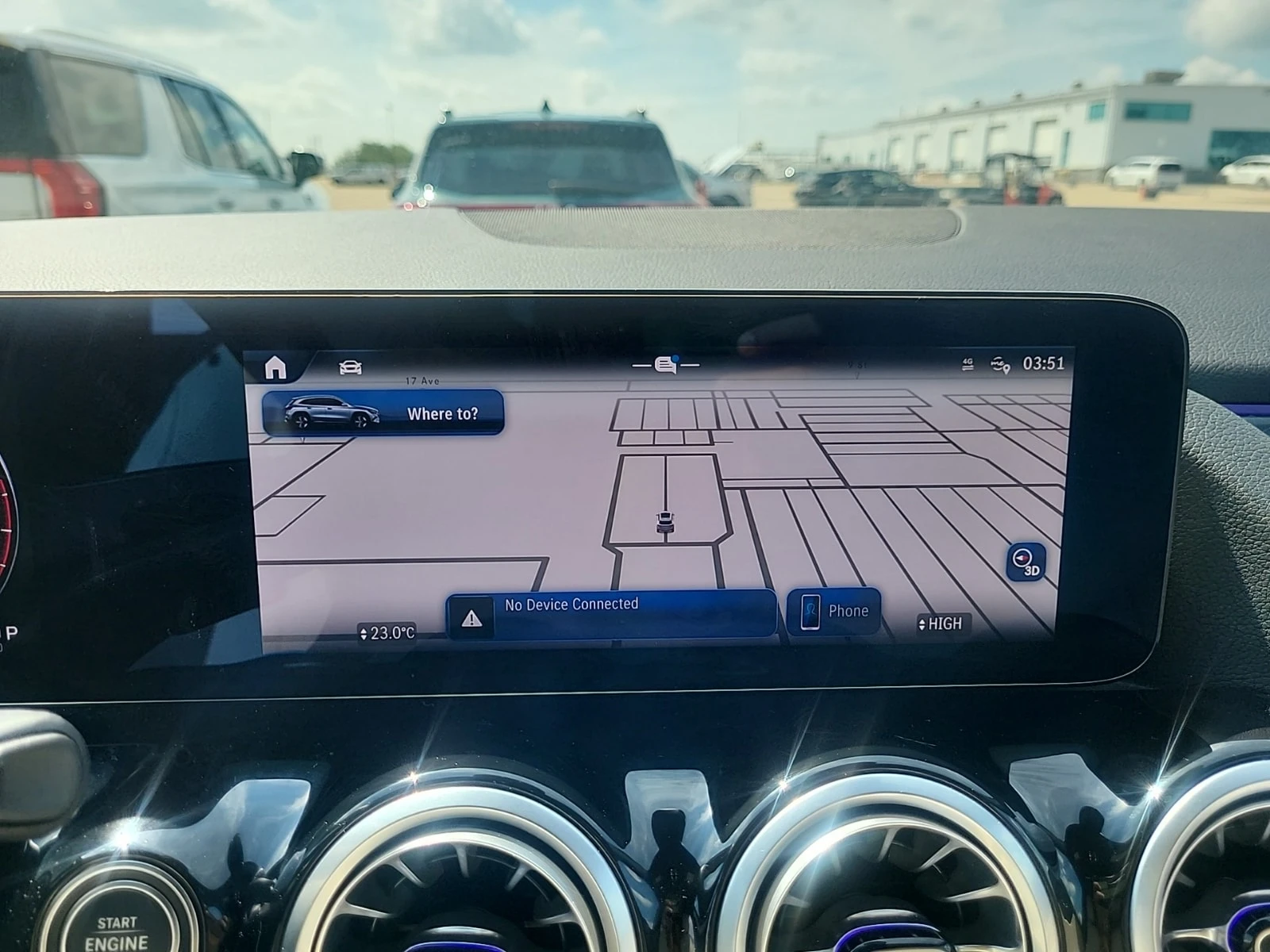 Mercedes-Benz GLA 250  ДИСТРОНИК / 360 / 2 КЛЮЧА , снимка 12 - Автомобили и джипове - 55815364