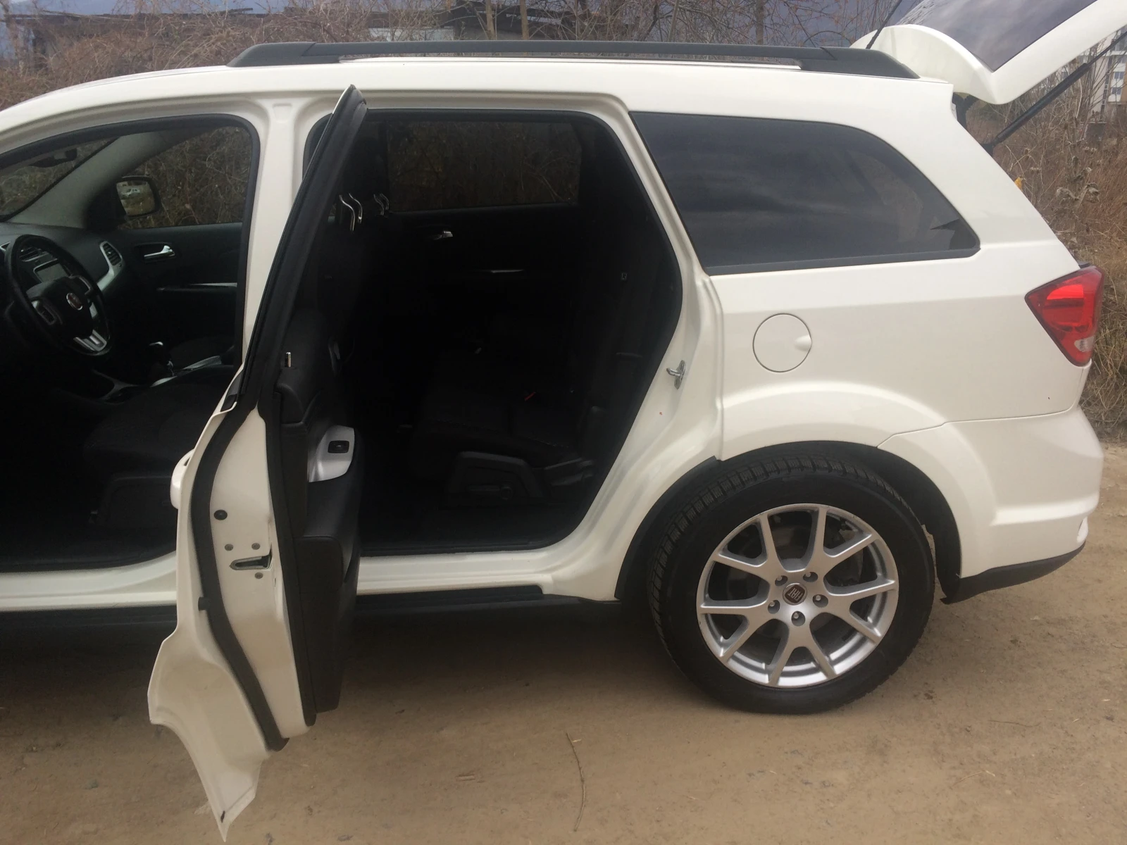 Fiat Freemont 2.0D, 170к.с., 4х4, 7-места, Автоматик. E5B, снимка 10 - Автомобили и джипове - 55878982