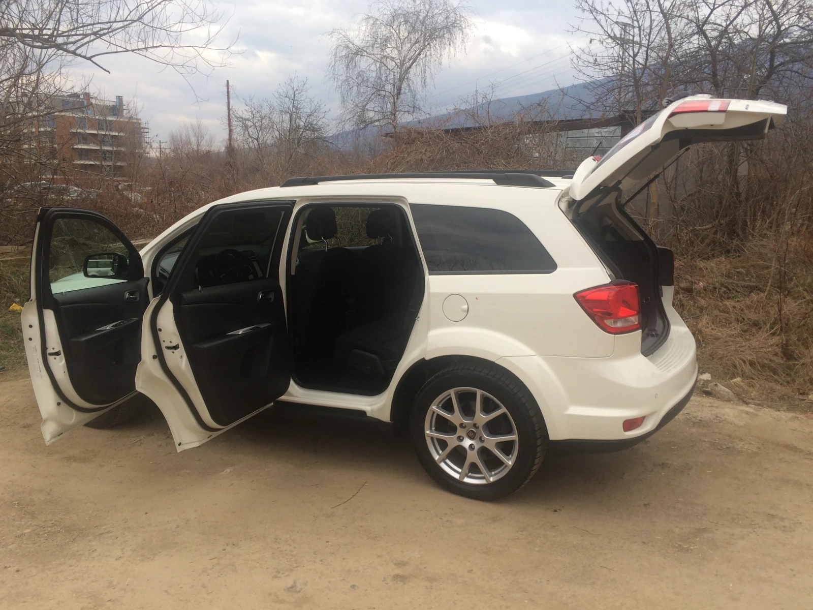 Fiat Freemont 2.0D, 170к.с., 4х4, 7-места, Автоматик. E5B, снимка 9 - Автомобили и джипове - 55878982