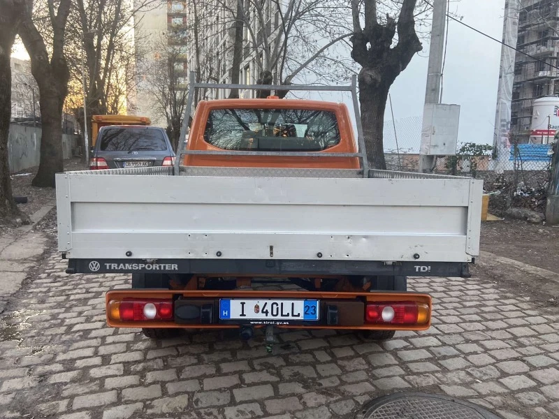 VW Transporter 2, 0 TDi, снимка 6 - Бусове и автобуси - 43585061