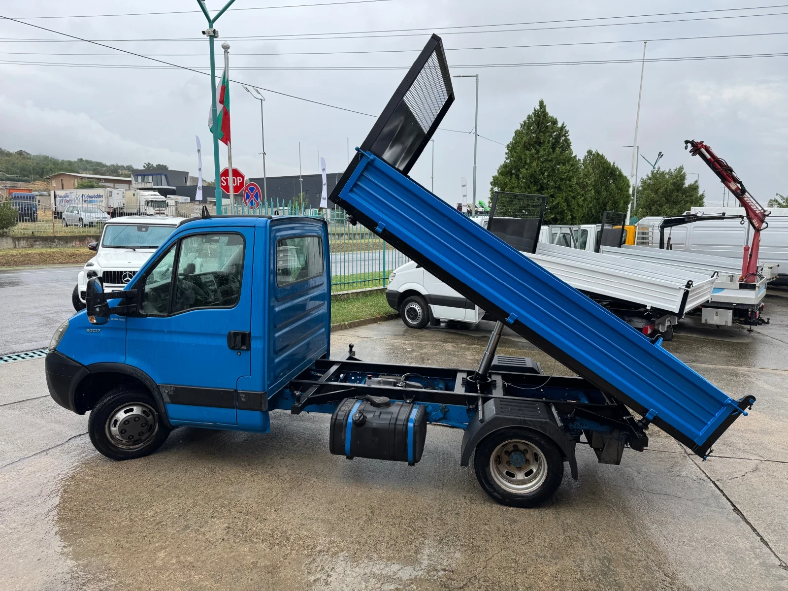 Iveco Daily 3.0HPI* 35C17* Климатик* Тристранен самосвал - изображение 6