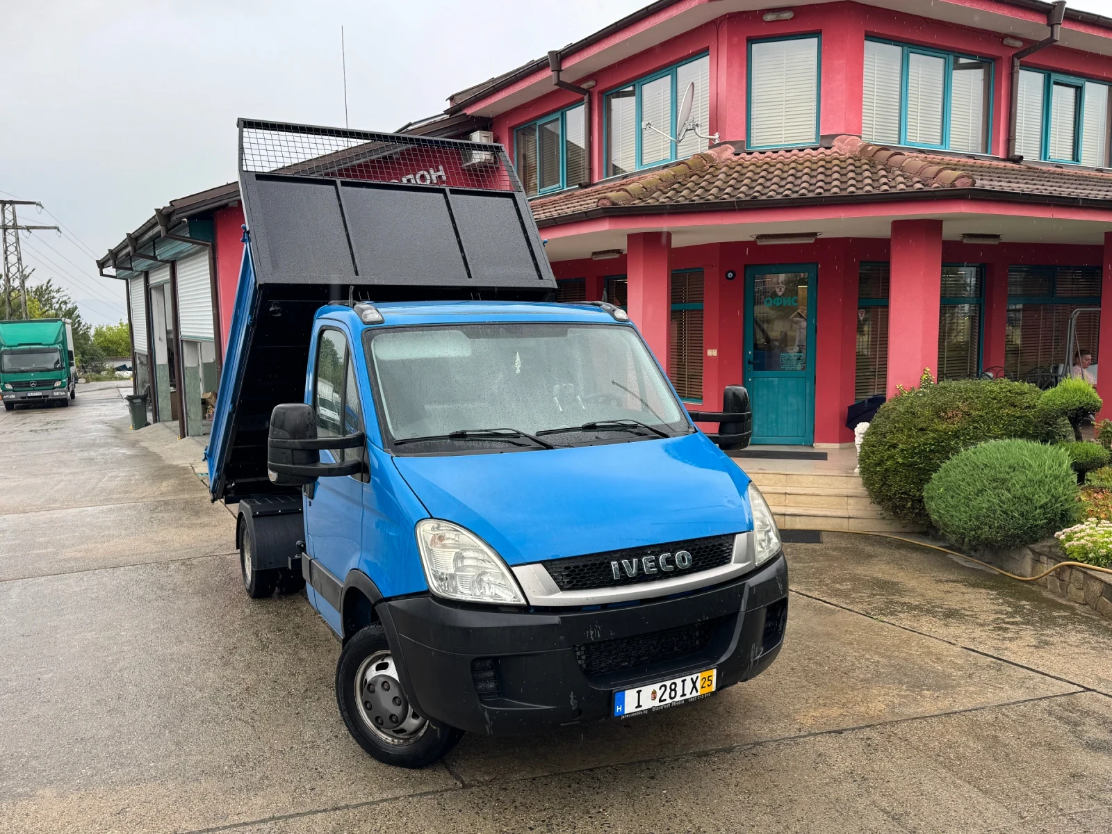 Iveco Daily 3.0HPI* 35C17* Климатик* Тристранен самосвал - изображение 2