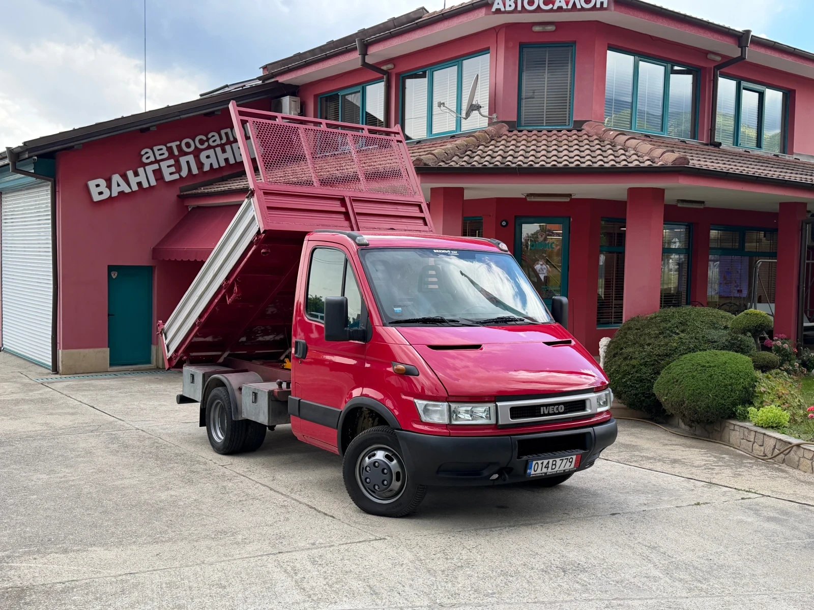 Iveco Daily 2.8HPT* 35C11* Тристранен самосвал* 3.00 метра кош