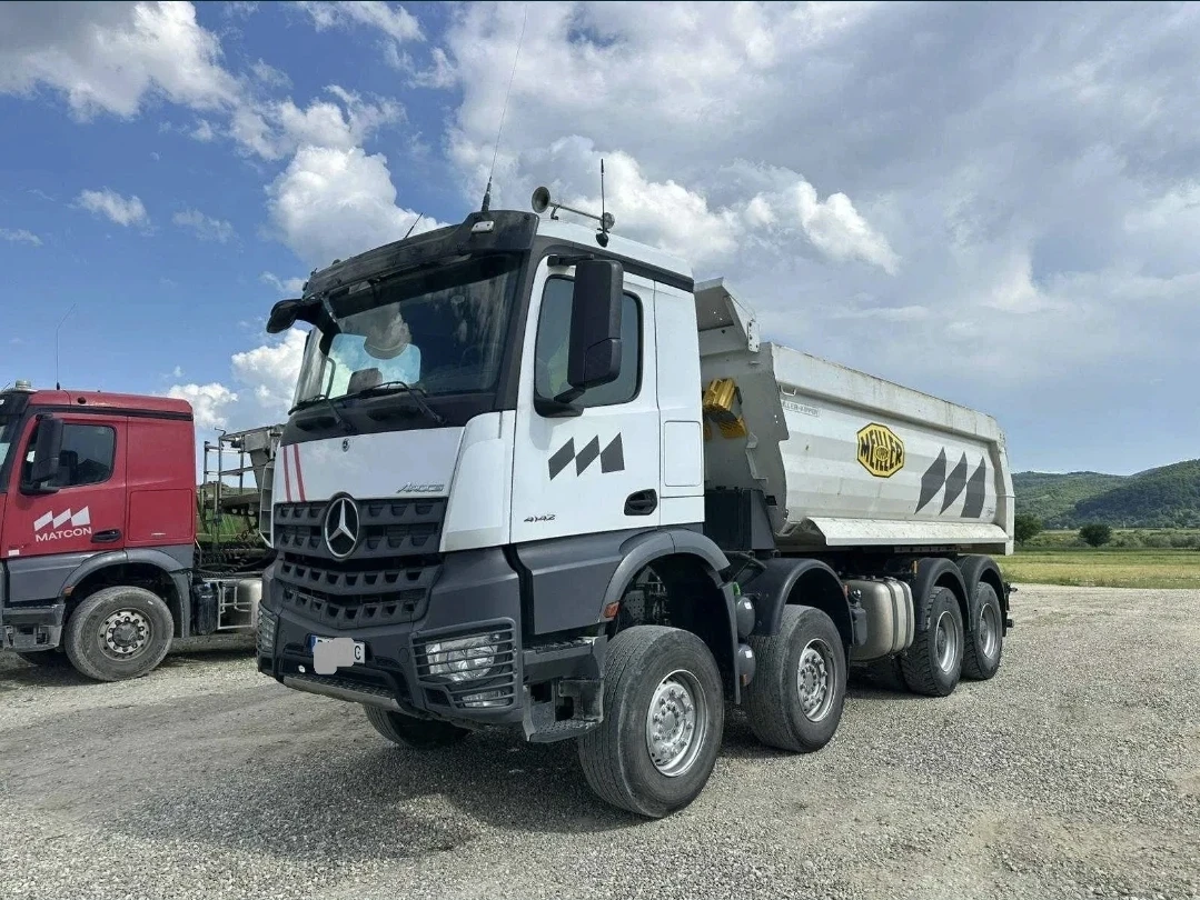 Mercedes-Benz Arocs 4142 8x4