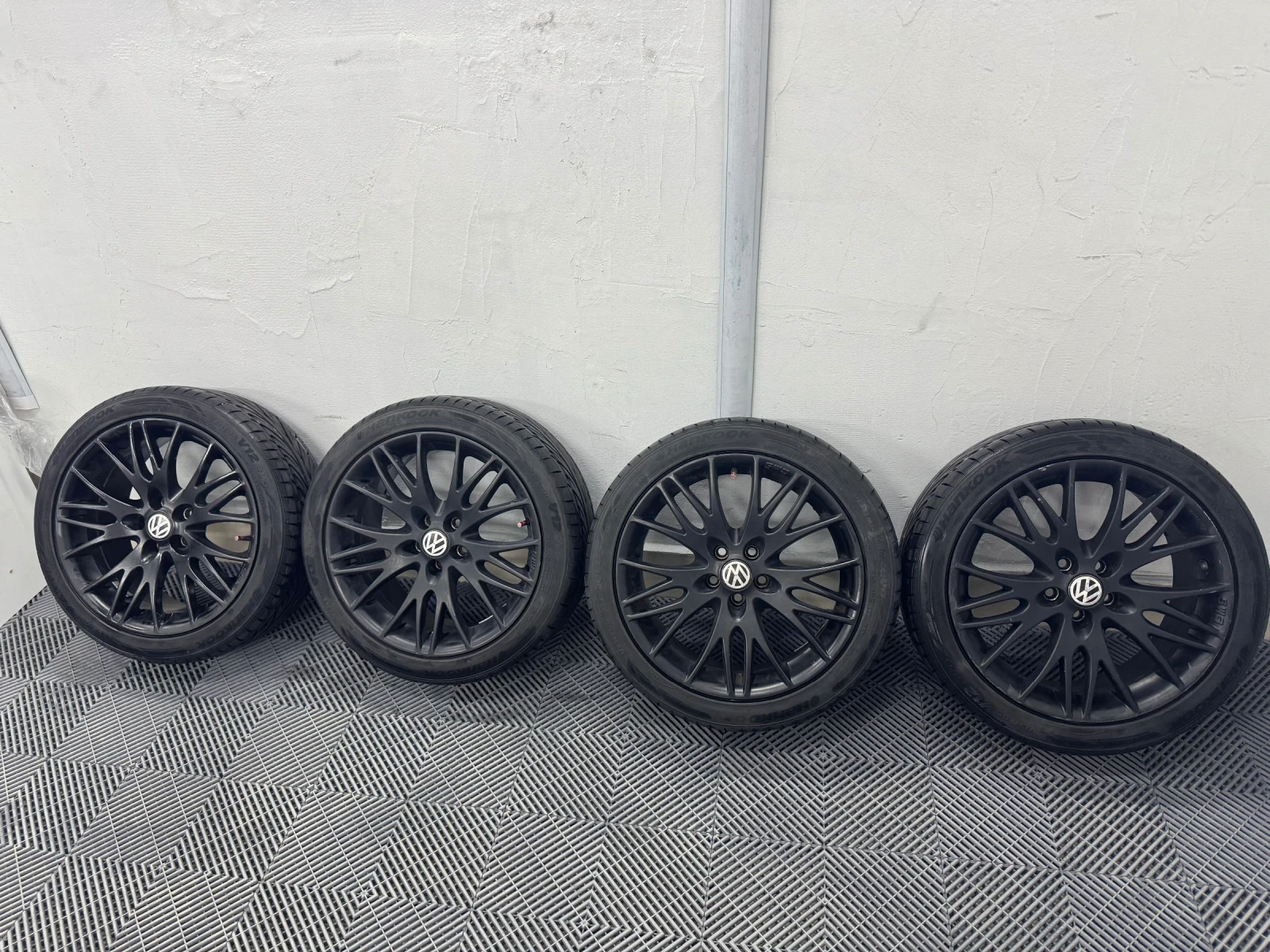 ���� � ������ 215/45R17 �� VW | Mobile.bg � ����������� 6