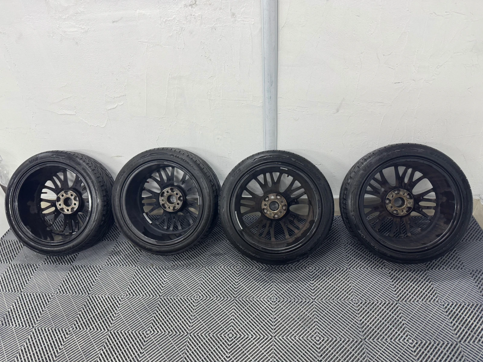 ���� � ������ 215/45R17 �� VW | Mobile.bg � ����������� 3