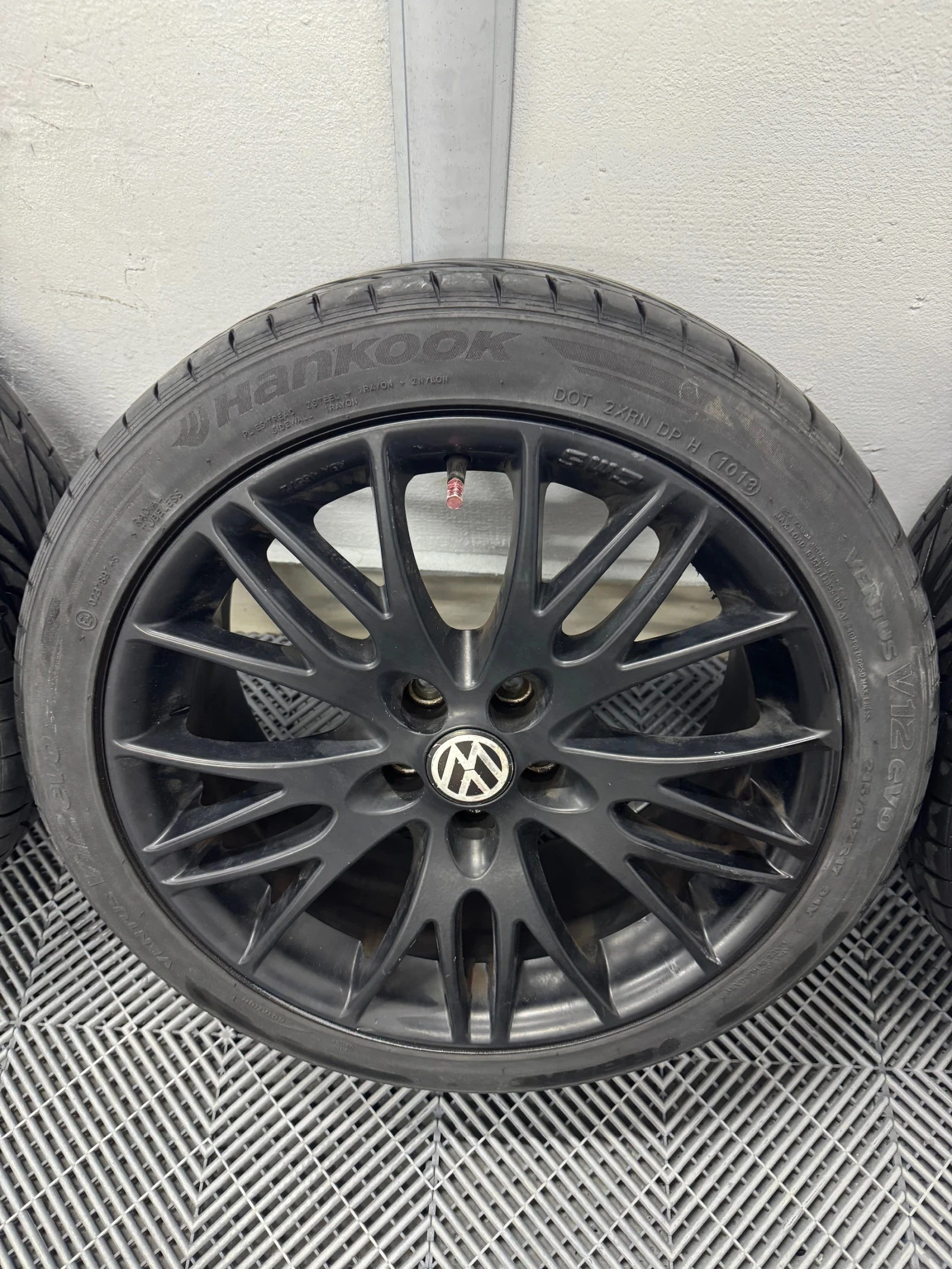 Гуми с джанти Hankook 215/45R17