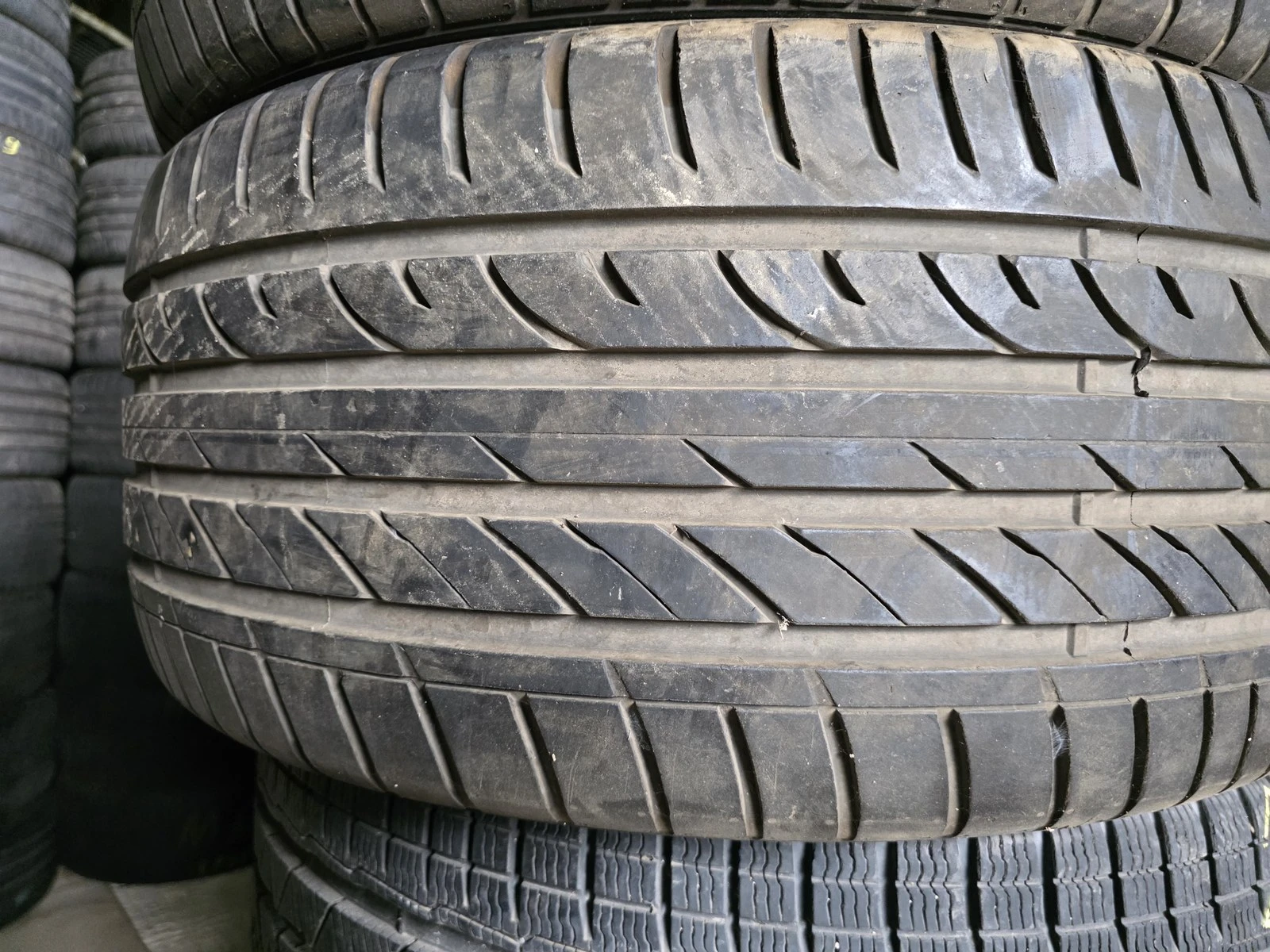 Гуми Летни 275/40R20, снимка 5 - Гуми и джанти - 56664467