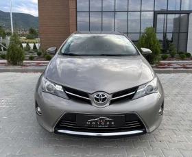 Toyota Auris 2.0 D4D KeyLess Go Navi Камера Кожа , снимка 3
